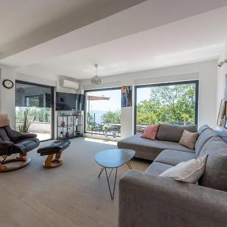 Apartment With Swimming Pool Bregi, Opatija - 26022 Klana