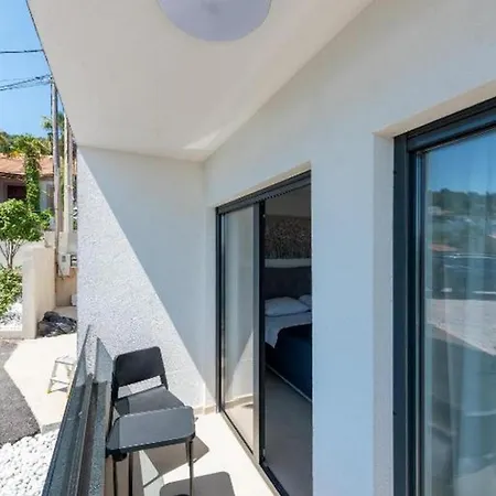 Apartman With Swimming Pool Bregi, Opatija - 26022 *